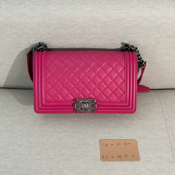 CHANEL Fuchsia Pink Quilted Calfskin Boy Bag Medium SHW - Picture 15 of 16